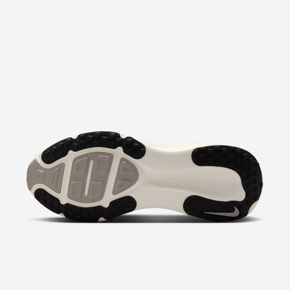 Nike Vomero 18